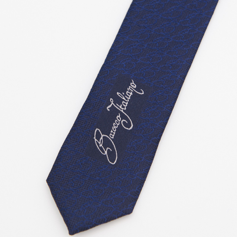 luxury-barocco-italiano-cravatta-seta-dettaglio-logo-2.jpg