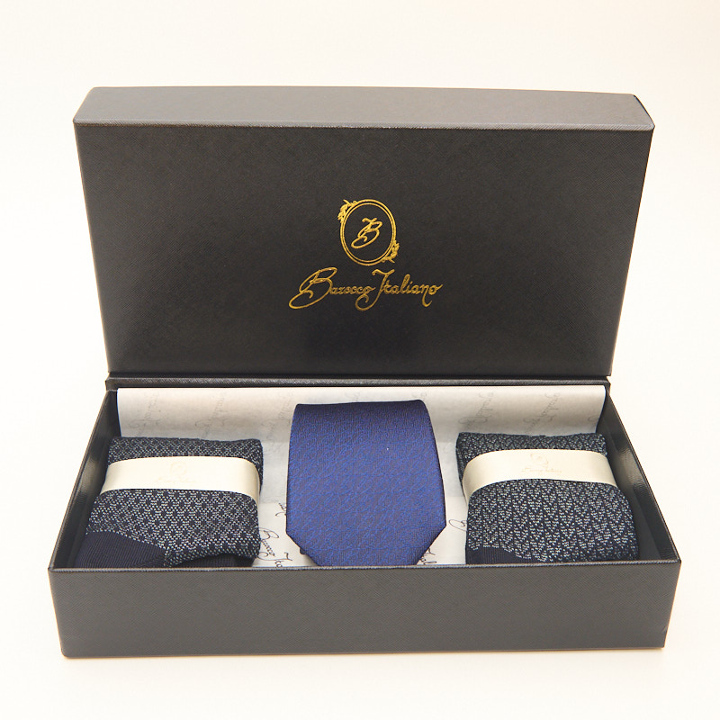 Box calza lunga cotone Makò Mercerizzato con polsino inglese e Cravatta in seta fatta a mano- VERDE CHIARO MENTA